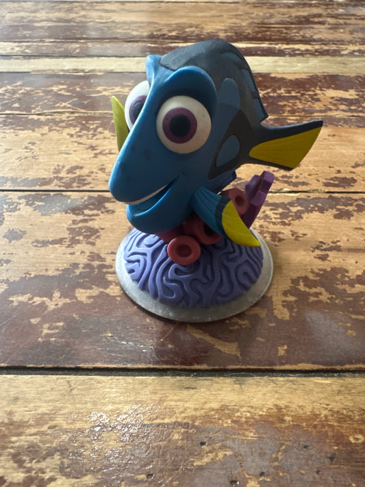 Dory (finding Nemo)